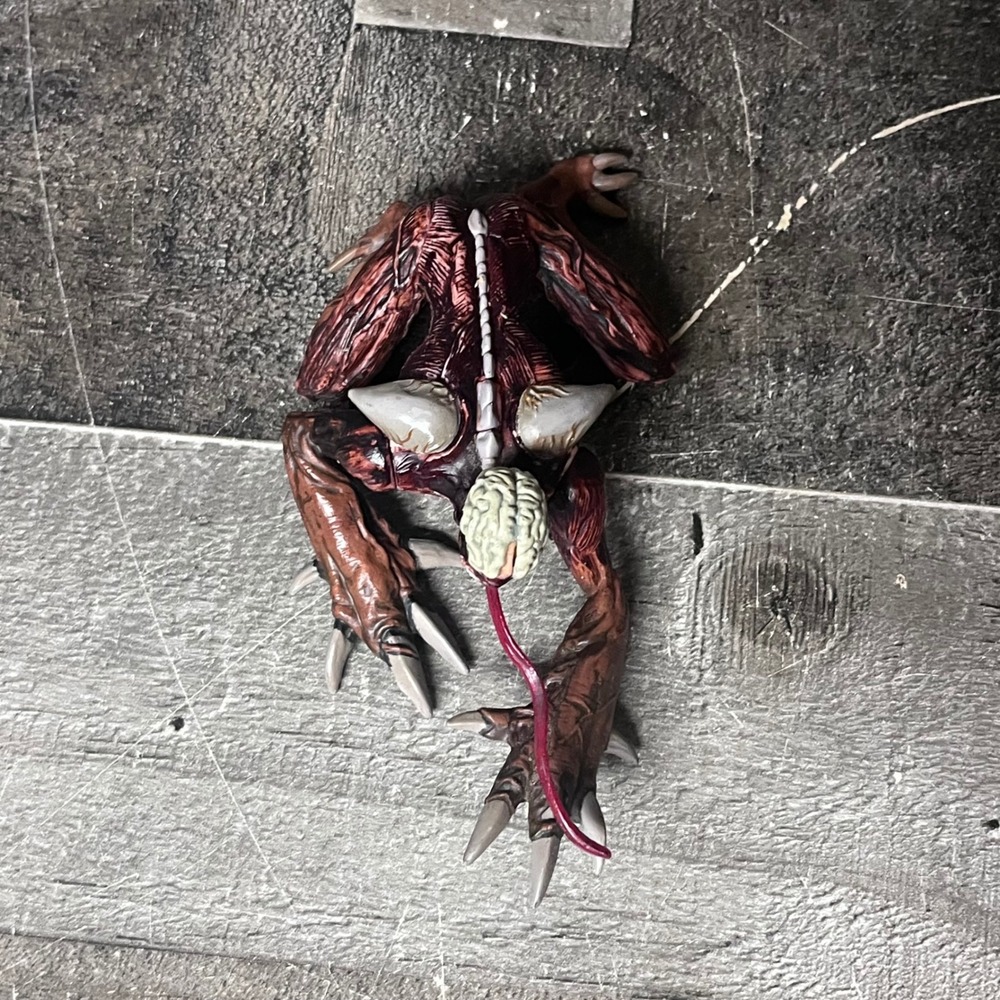 Resident Evil Licker Action Figure Capcom Horror Monster Toy Red Brown - Picture 6 of 9